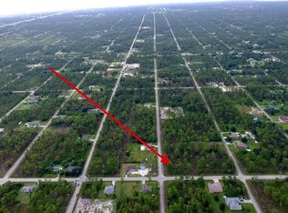 906 W 10th St, Lehigh Acres, FL 33972