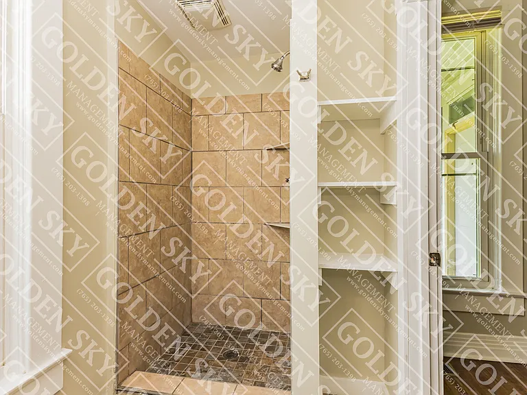 316 N Vine St — Photo 9