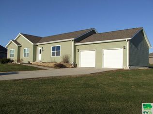 301 Cyclone Dr, Alta, IA 51002