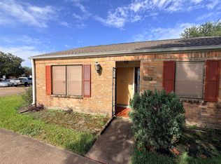 8808 Wilcrest Dr, Houston, TX 77099