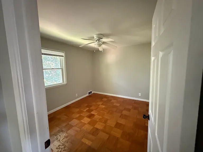 4 Hale Ct #A — Photo 9