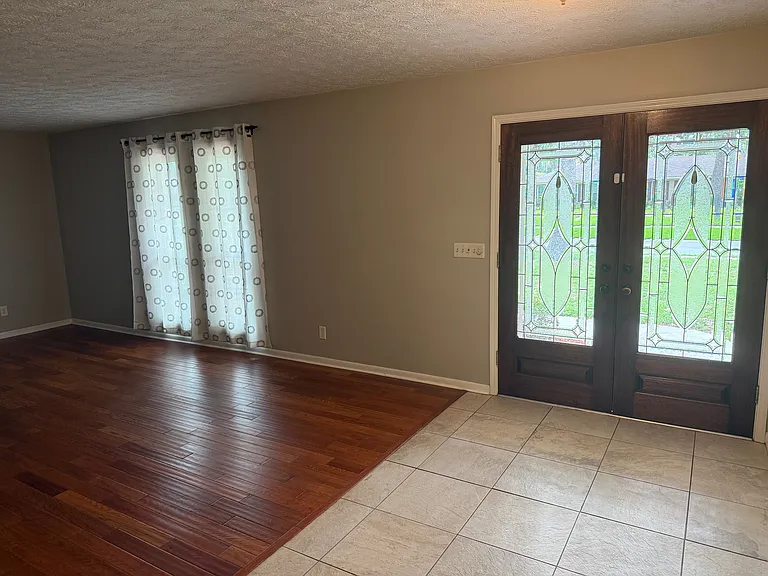 2374 Stafford Dr — Photo 8