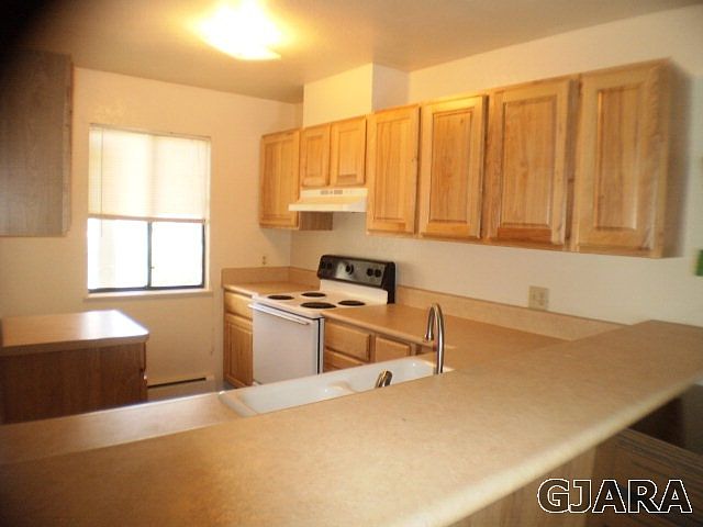 2nd image of 251 Beacon Ct APT 2