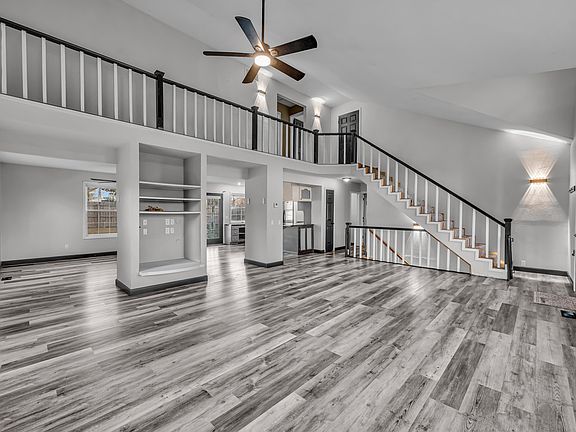 5th image of 105 Pennycuick Drive