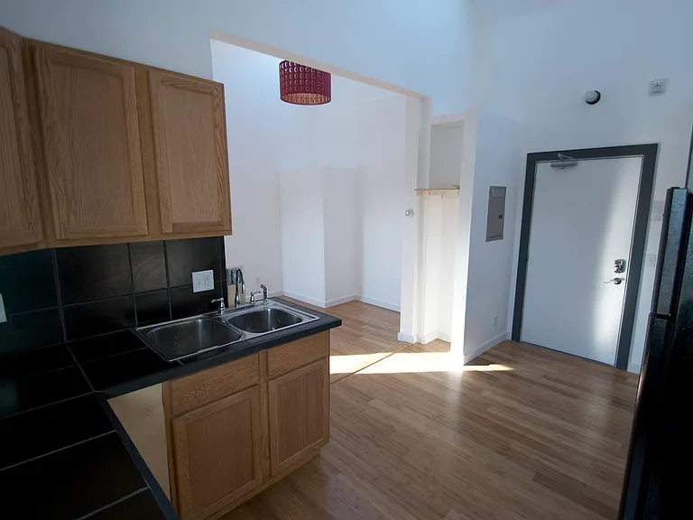 25 E 26th St #3 — Photo 2