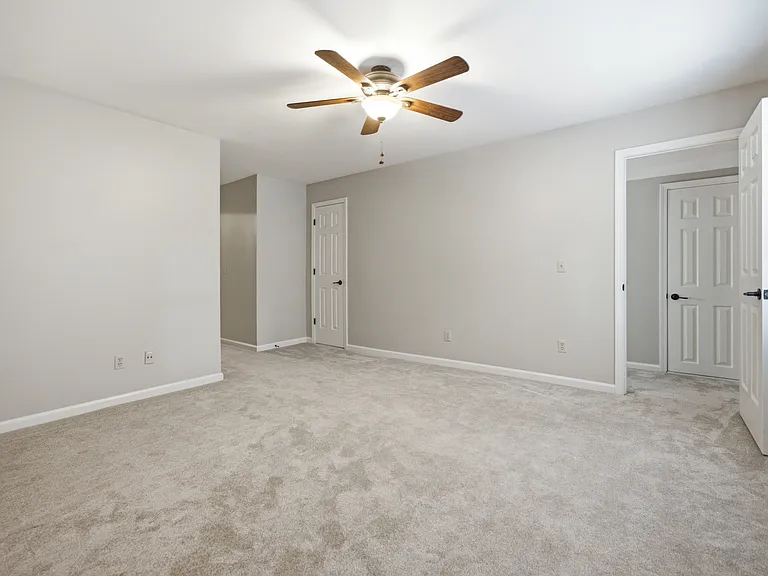 5525A Hampstead Way — Photo 24