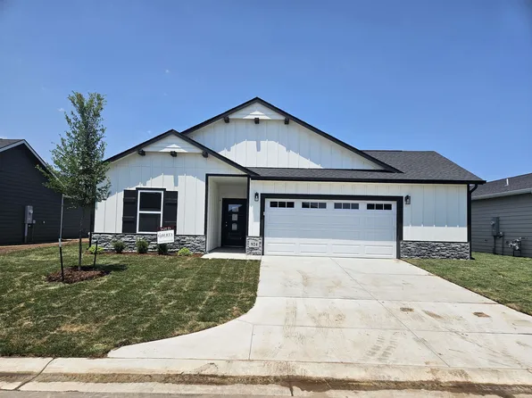 924 N Forestview Ct, Wichita, KS 67235