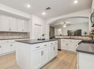 3504 Lilac Dr, Aubrey, TX 76227