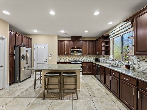 5th image of 6423 Cameron Park St