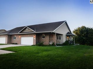 1415 E 1st St, McPherson, KS 67460