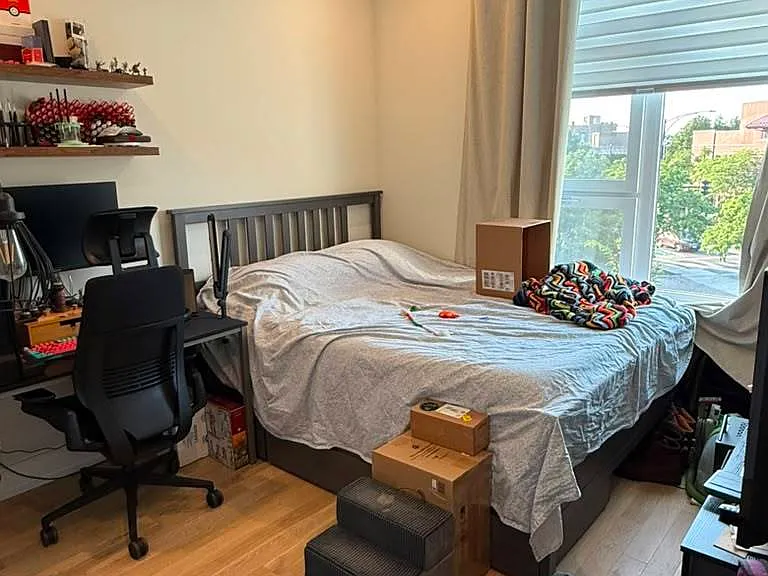 2105 W Caton St #302 — Photo 8