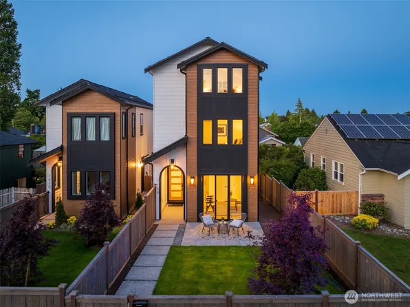 7528 30th Avenue NW, Seattle, WA 98117