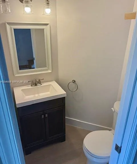 101 NE 8th Ave #1 — Photo 15