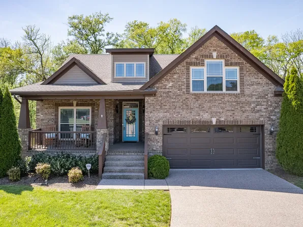 3021 Foust Dr, Spring Hill, TN 37174