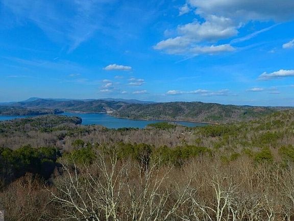 2nd image of 325 Adair Dr NE