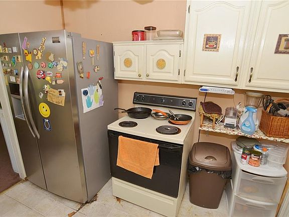 5th image of 4991 Hathaway Dr
