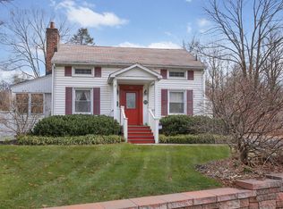 100 Diamond Hill Rd, Berkeley Heights, NJ 07922