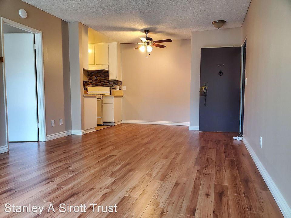 1st image of 801 E Palmer Ave #213