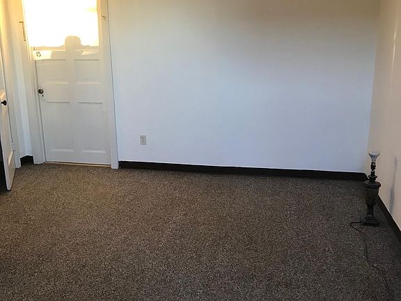 5th image of 1 E Market St #1B