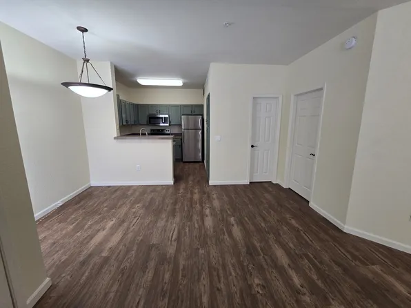 1500 E Pusch Wilderness Dr, Tucson, AZ