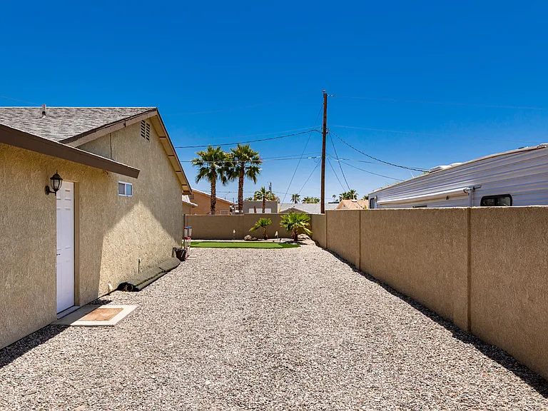 3280 Rocking Horse Dr — Photo 48
