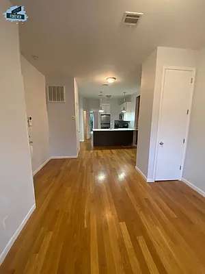 Rented by Fifth & Forever LLC | media 2
