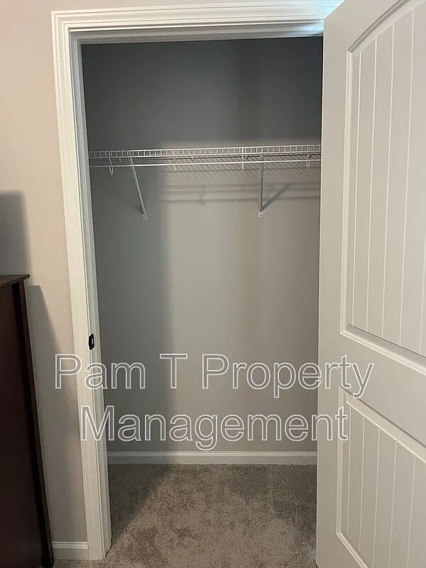 3 bed, 2.0 bath, 1582 sqft, $2,250 — Photo 4