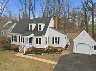 7087 Westmoreland Dr, Warrenton, VA 20187