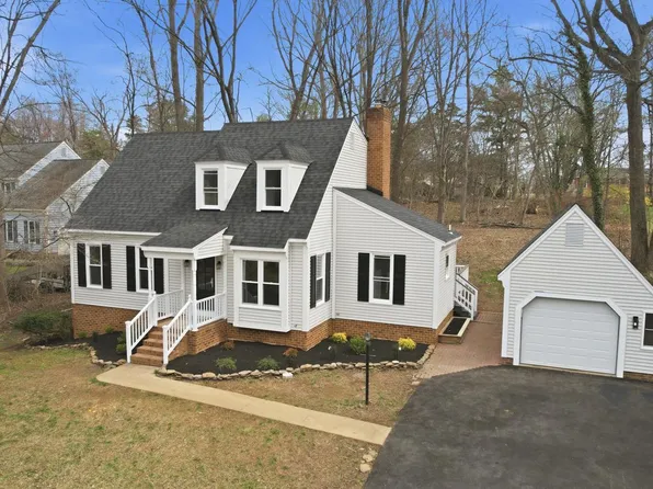 7087 Westmoreland Dr, Warrenton, VA 20187