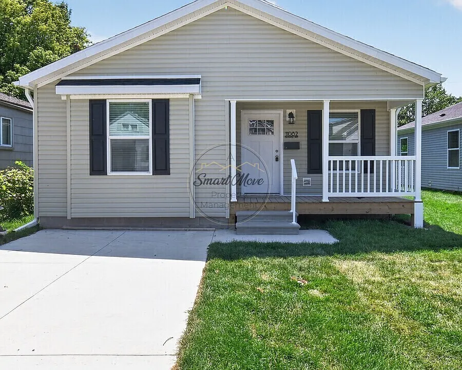 11082 Maxwell Ave