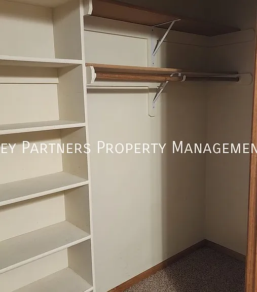 1640 SW Highland Dr — Photo 7