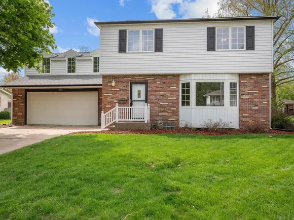 526 40th Ave, East Moline, IL 61244