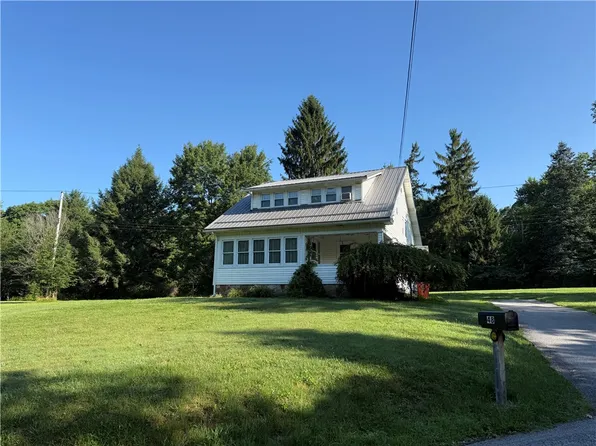 48 Cloe Church St, Punxsutawney, PA 15767