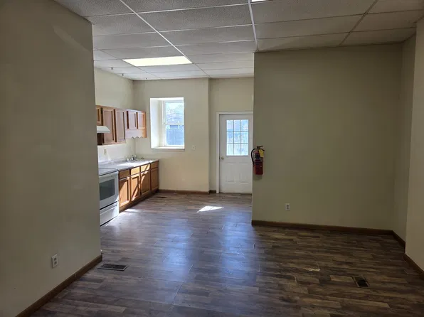 45 W Columbus St, Nelsonville, OH 45764