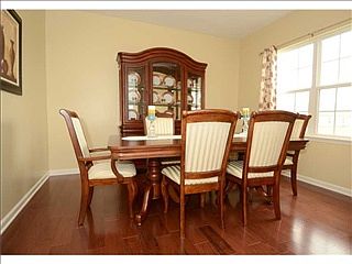 3rd image of 568 Stonehenge Way