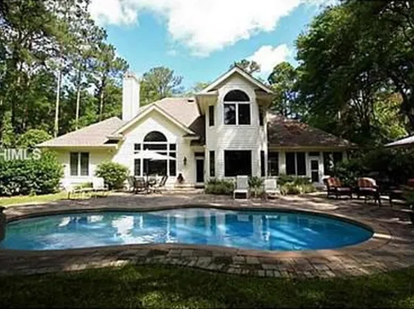 2 Cherry Hill Ln, Hilton Head Island, SC 29926