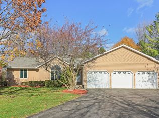 265 Old Darby Ln, Winthrop Harbor, IL