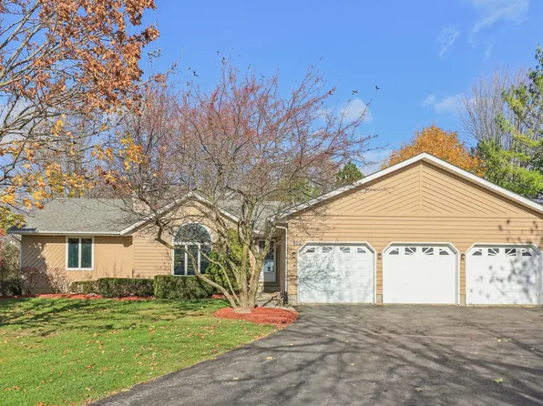 265 Old Darby Ln, Winthrop Harbor, IL 60096