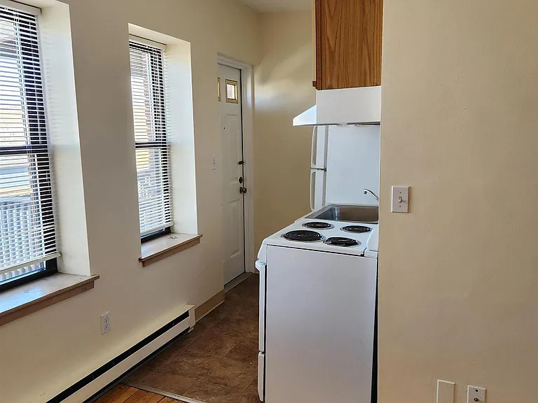43 Ivaloo St #6 — Photo 17