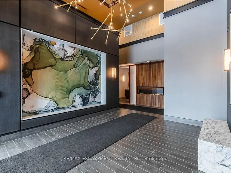470 Dundas St E #710 — Photo 2