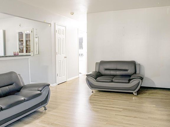 3rd image of 4219 N 72nd STREET