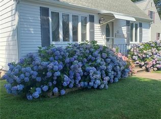 63 Knowlesway, Narragansett, RI 02882