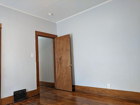 3rd image of 1225 S 13th St