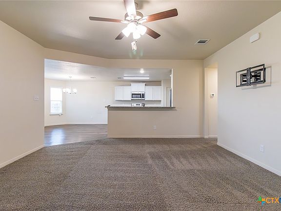 5th image of 3207 Salt Fork Dr