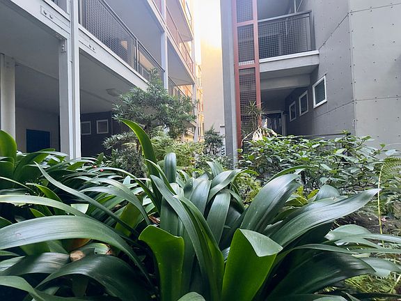 2nd image of 1121 40th St APT 1204