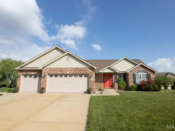 9731 Weatherby St, Mascoutah, IL 62258