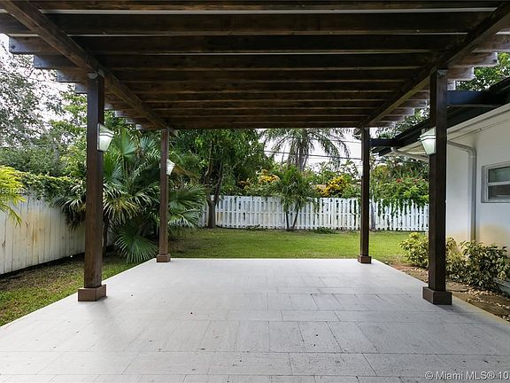 9763CE82-1994-44E4-893E-E7AAB8DA33A8