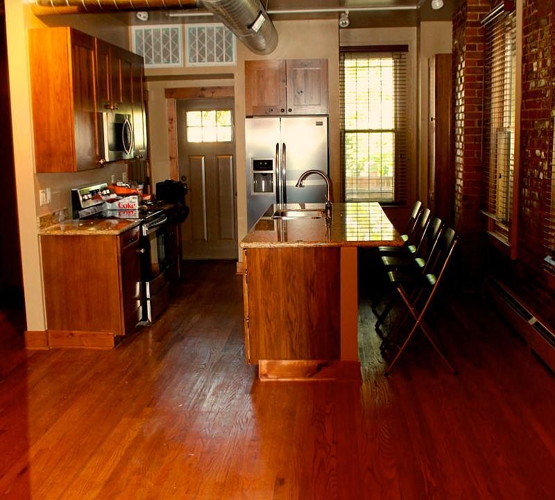 1st image of 1626 N Franklin St #1