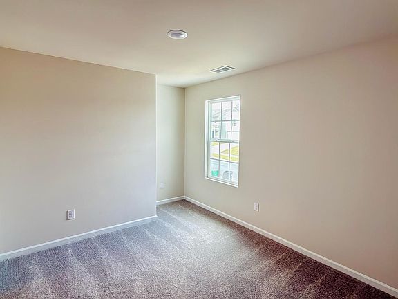 3rd image of 13127 Hampton Bay Ln