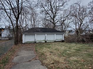 1345 4th Ave, Rockford, IL 61104